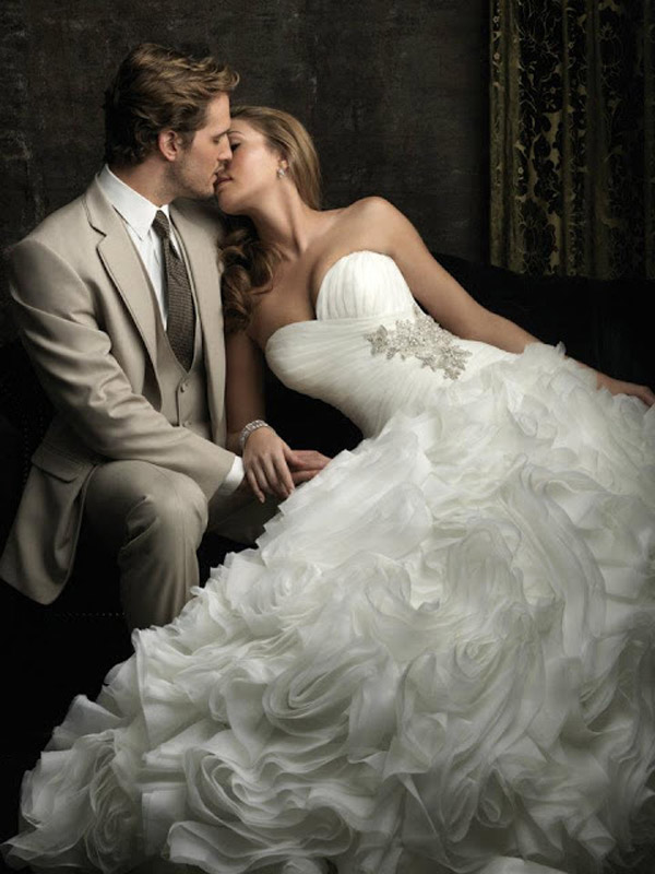 "Love you" - "��� �" (����� ��������� � �������� ����) � ���������