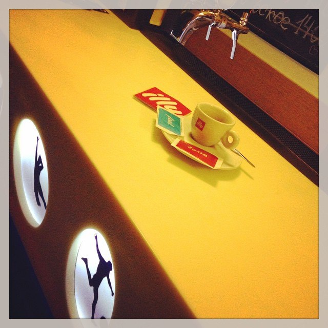 "TRIBUNA" (Sportcafe) - "�������" (���������)