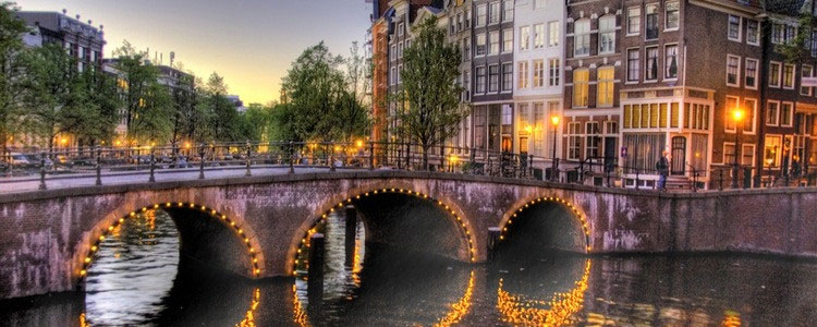 "Europe Center" (����������, ����, ����)