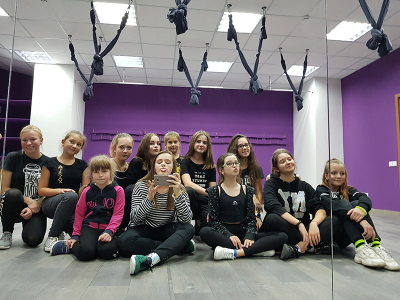 "Dance Room Paradise" - "���� ��� �������" (c����� ����������� � ��������� ������)