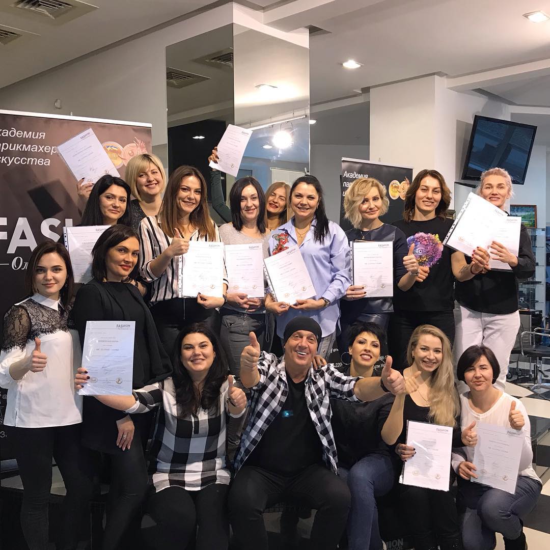 "Fashion School" - "���� ����" ����� ����������� (�������� ��������������� ���������)