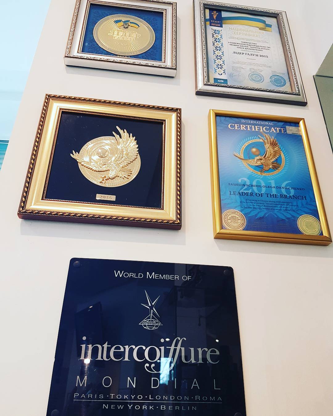 "Fashion School" - "���� ����" ����� ����������� (�������� ��������������� ���������)