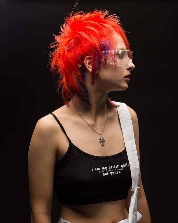 "Fashion School" - "���� ����" ����� ����������� (�������� ��������������� ���������)