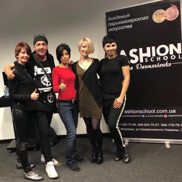 "Fashion School" - "���� ����" ����� ����������� (�������� ��������������� ���������)