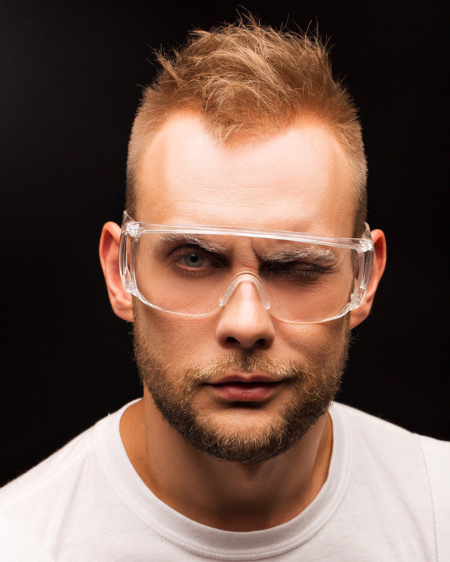 "Fashion School" - "���� ����" ����� ����������� (�������� ��������������� ���������)