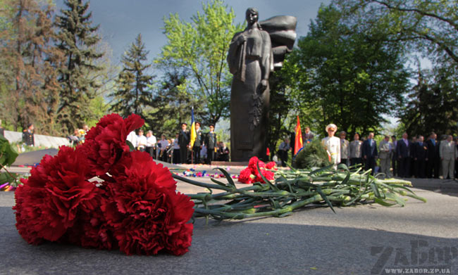 ���������� ������ � ��������� ��������� ���� � ���������