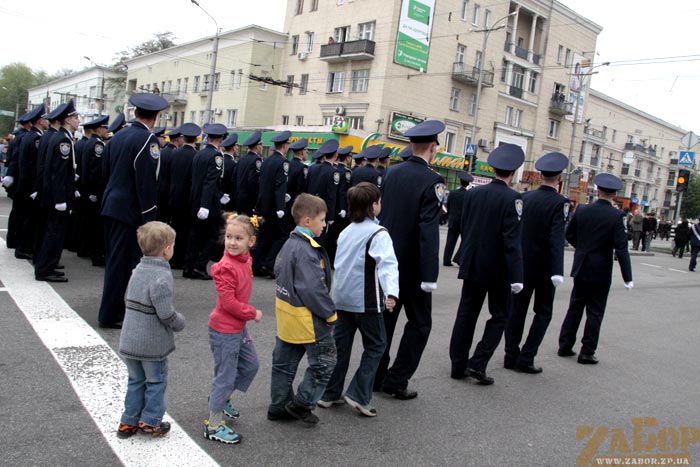 � �����!