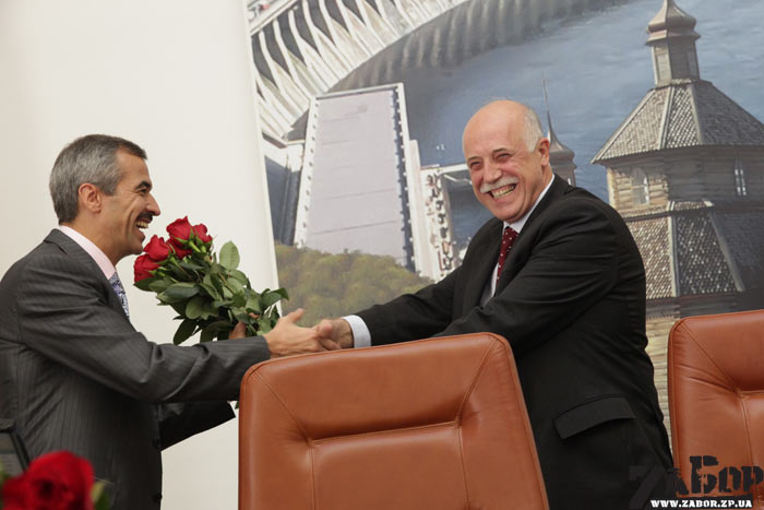 ������ ����� �������� �����