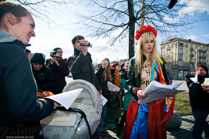 ������-����� FEMEN ����� ����� ���������