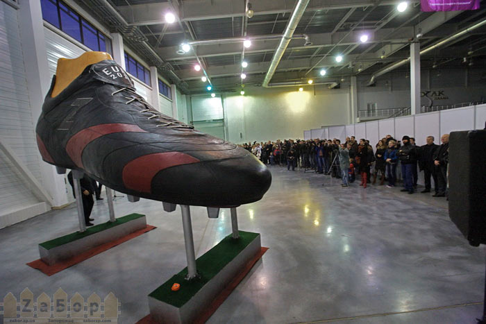 � ��������� ������������ ����� ������� ����� � ����