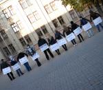 ���������� ��������: "������� �����!"